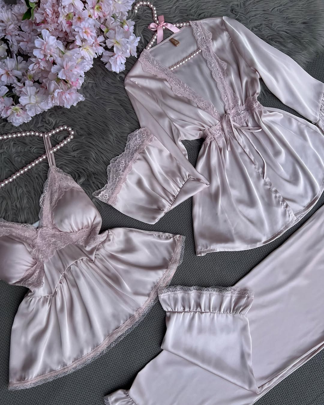 A. Pyjama 3 pièce